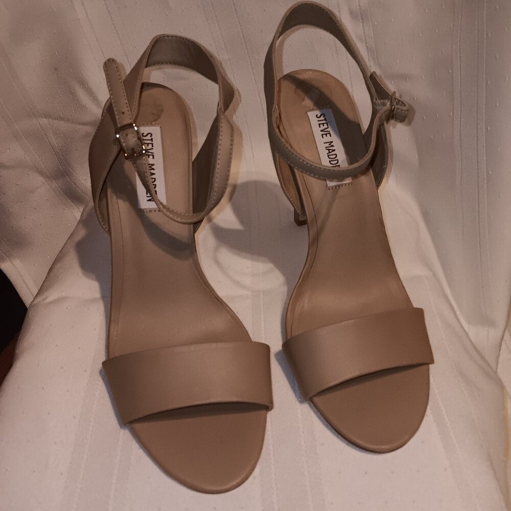Steve Madden Heals